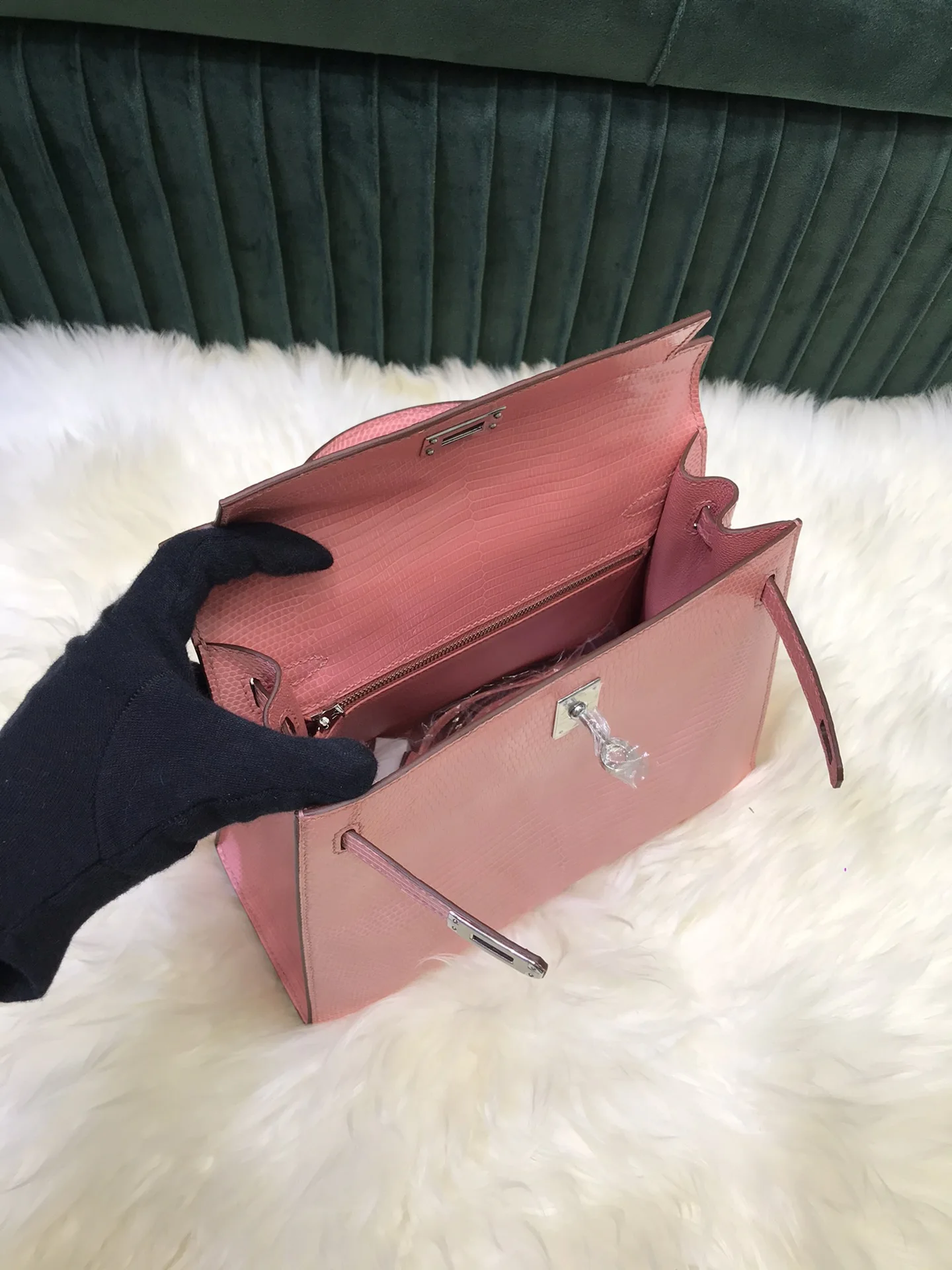 

Fully Handmade Lizard Brand Handbag,Designers Purse, 25CM Luxury Bag,Wax Line Stitching, Fast delivery
