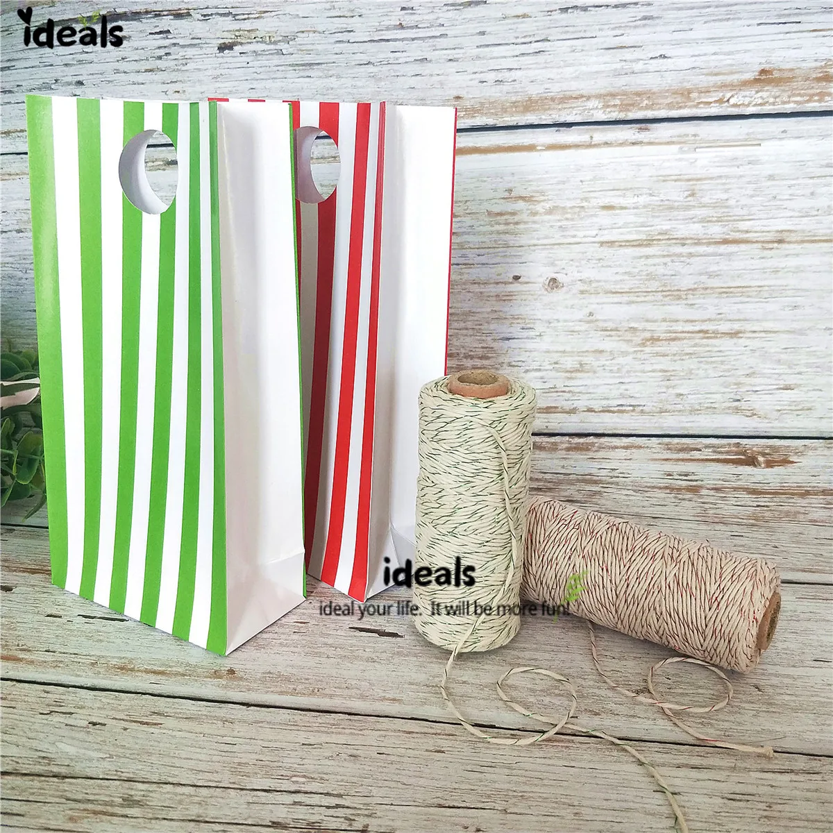 Рождественский красный зеленый бумажный пакет стоячие красочные пакеты