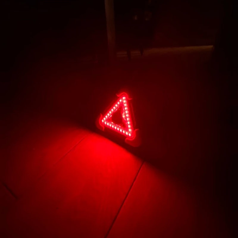 

Triple-cornered Warning Sign Triple-cornered Car Road Safety Emergency Breakdown Alarm Lamp Portable Flashing Light