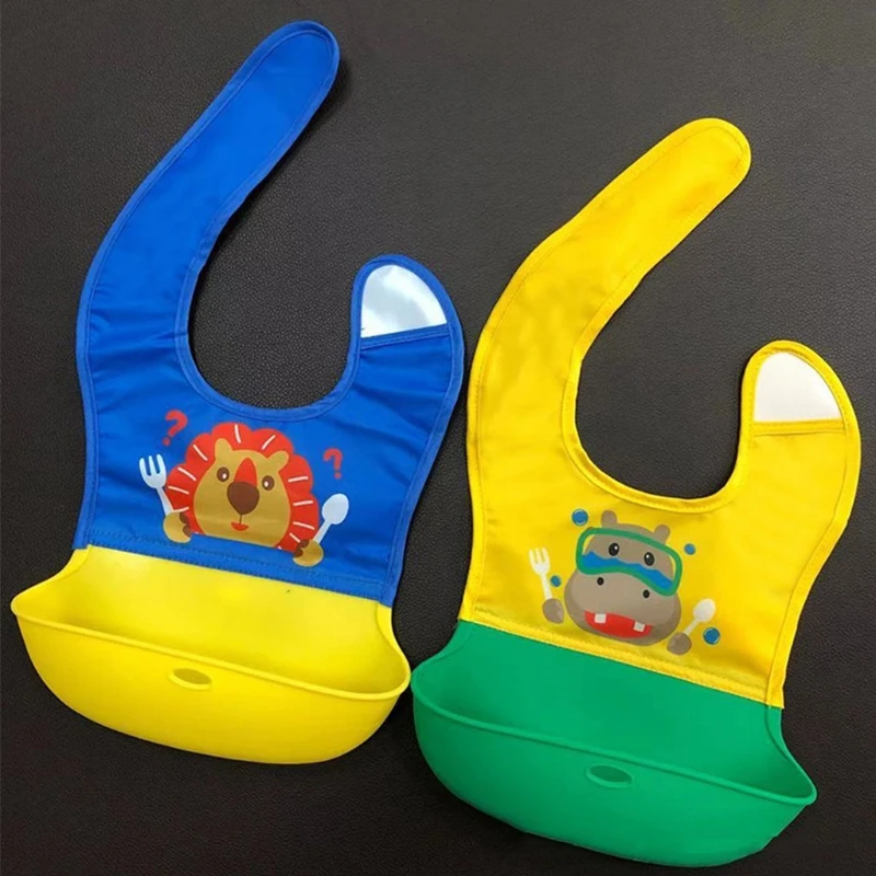 Детский мультяшный водонепроницаемый слюнявчик из пищевого силикона для