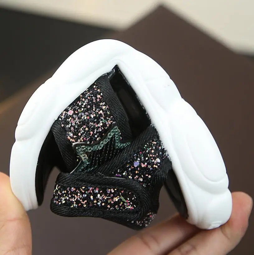 Сандалии для девочек 2020 летняя детская спортивная обувь принцессы со звездами и