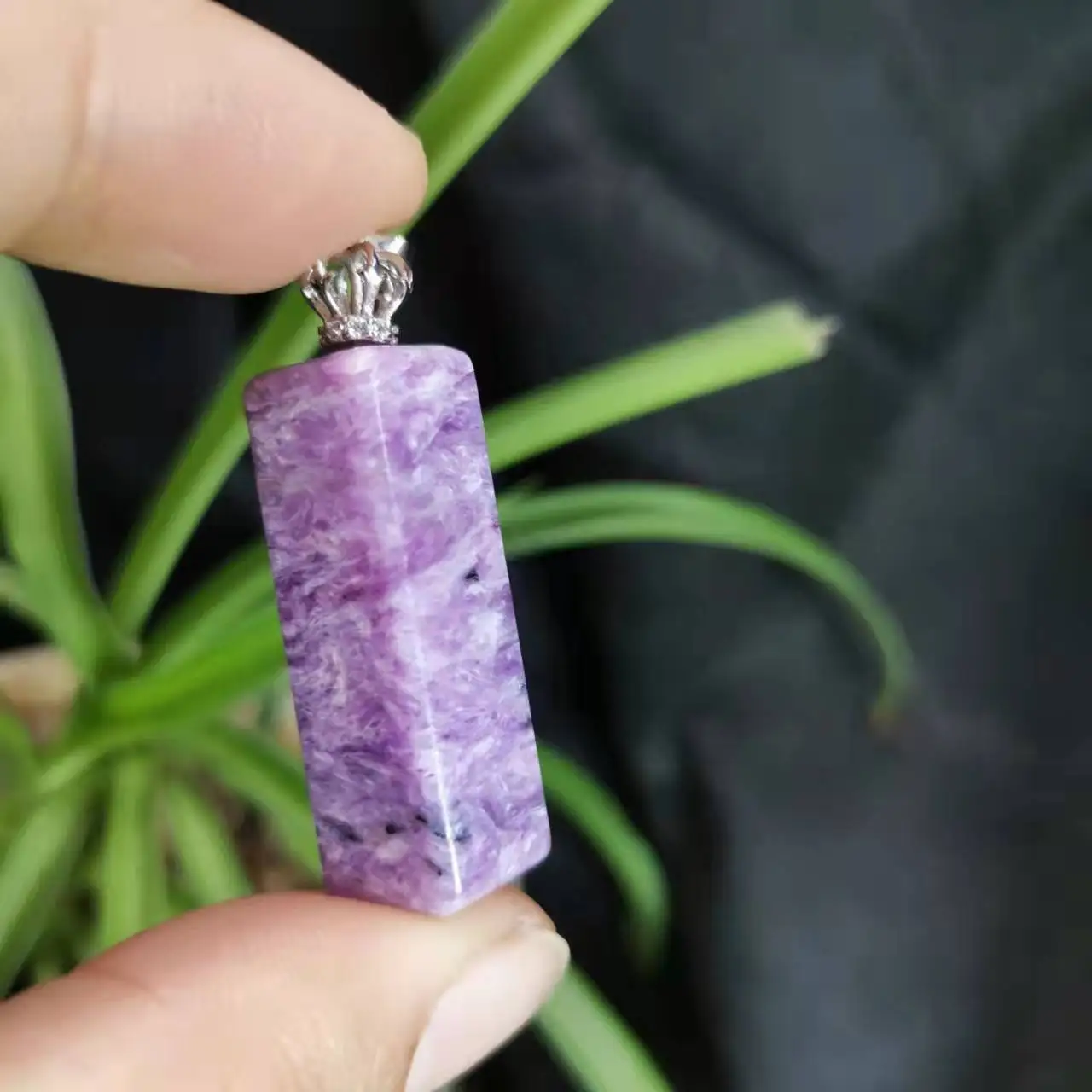 Подвеска-ожерелье фиолетовый драгоценный камень кристалл прямоугольная