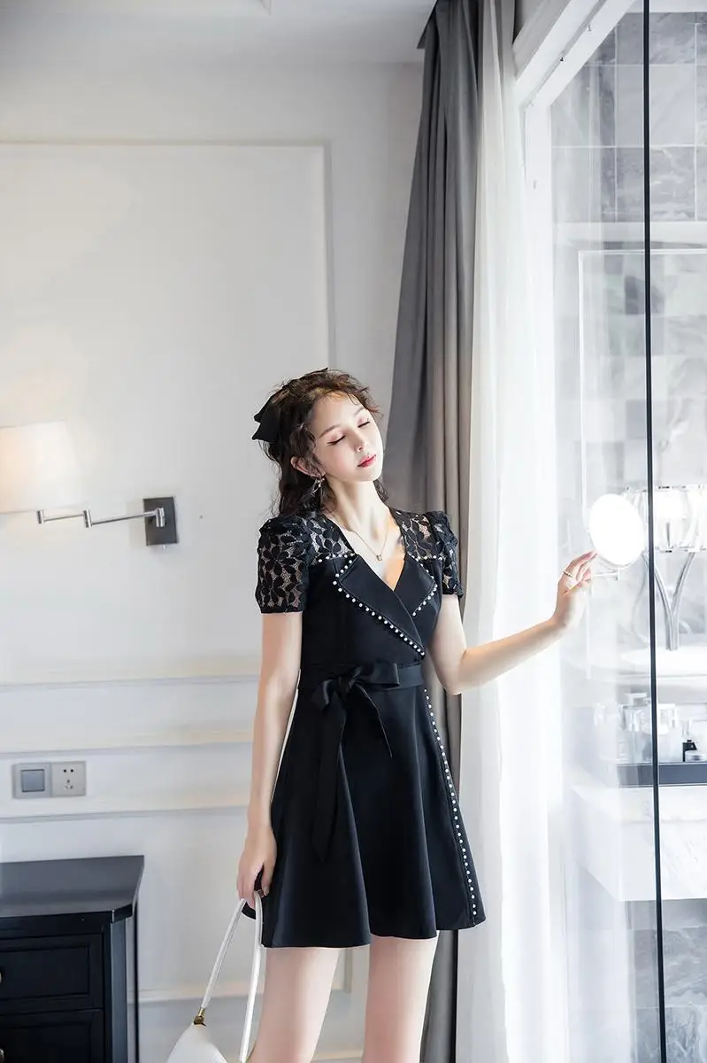

COIGARSAM French Style Women dress New Summer V-Neck Dresses Black 9128