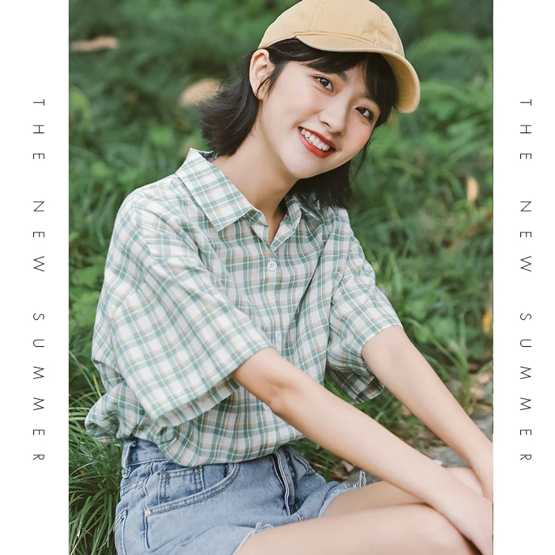 Женская клетчатая рубашка с коротким рукавом свободная универсальная Зеленого