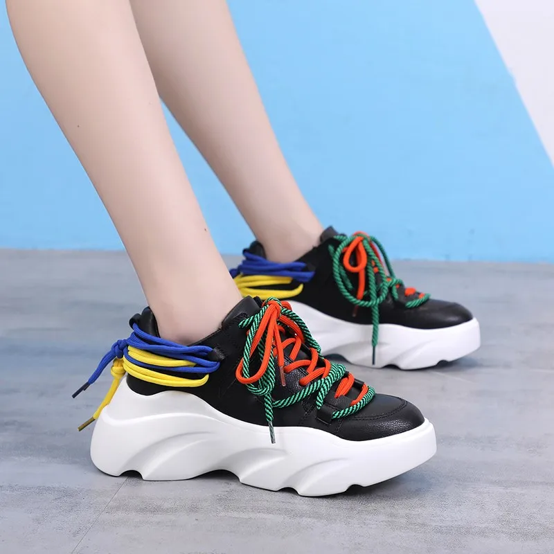 Женские беговые кроссовки с цветным кружевом 2020 стильные дышащие увеличивающие