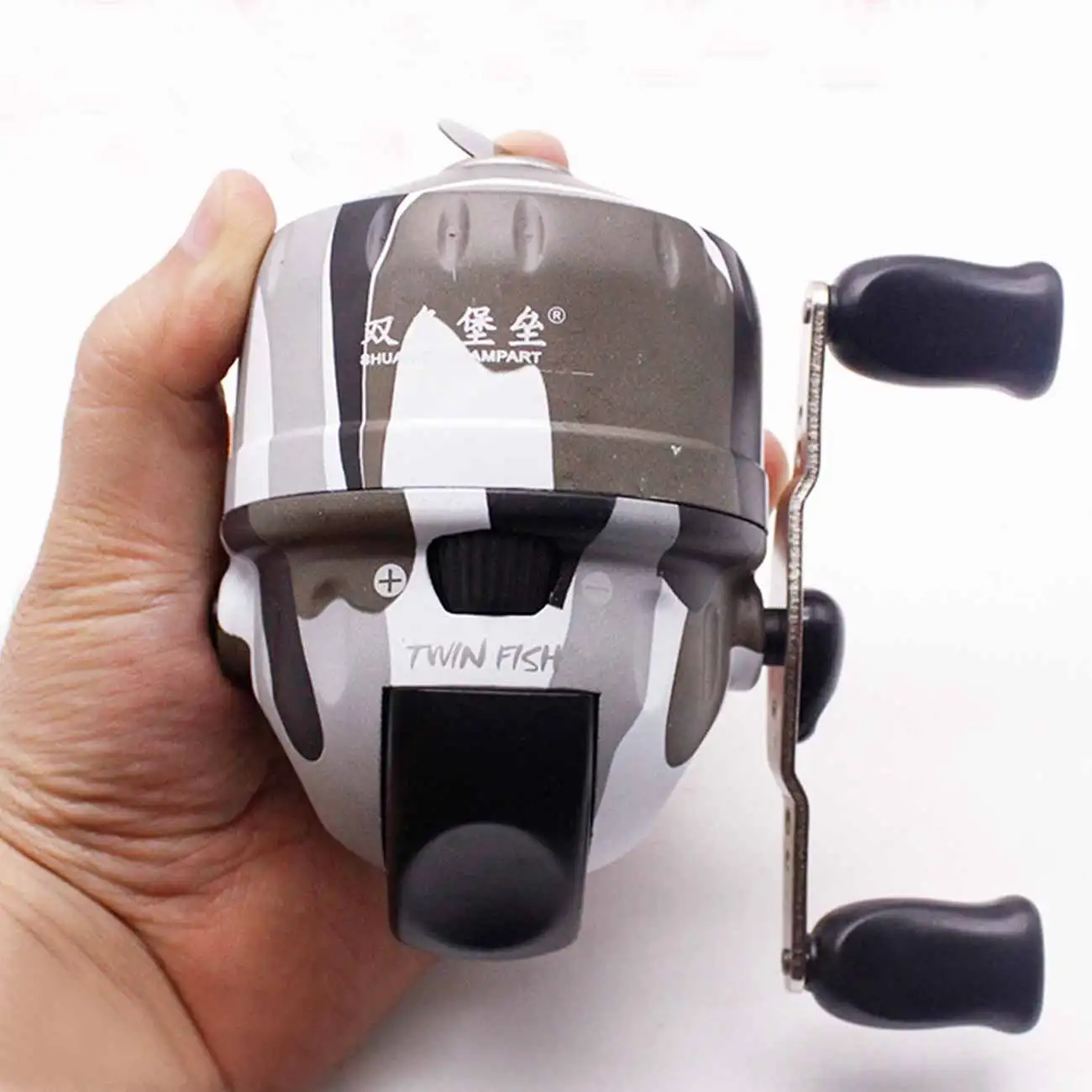 

Large Closed Fishing Reel Camouflage Metal Coil Wheel Slingshot Reel Outdoor Hunting With Nylon Line Fishing Accessories