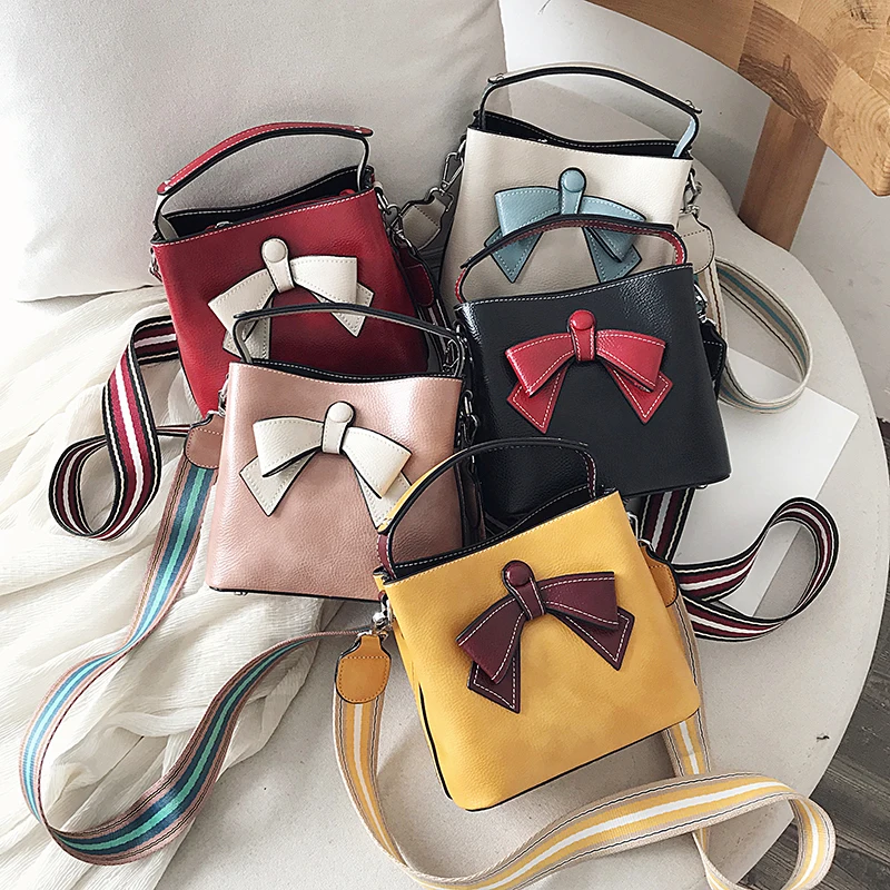 Женская наплечная сумка из искусственной кожи Большая вместительная для работы