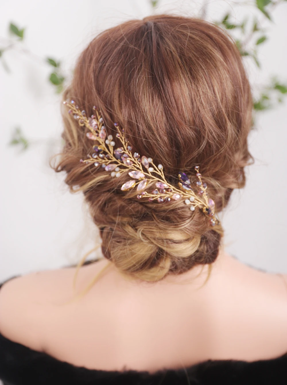 Свадебная повязка на голову с кристаллами фиолетовые стразы золотистая розовыми
