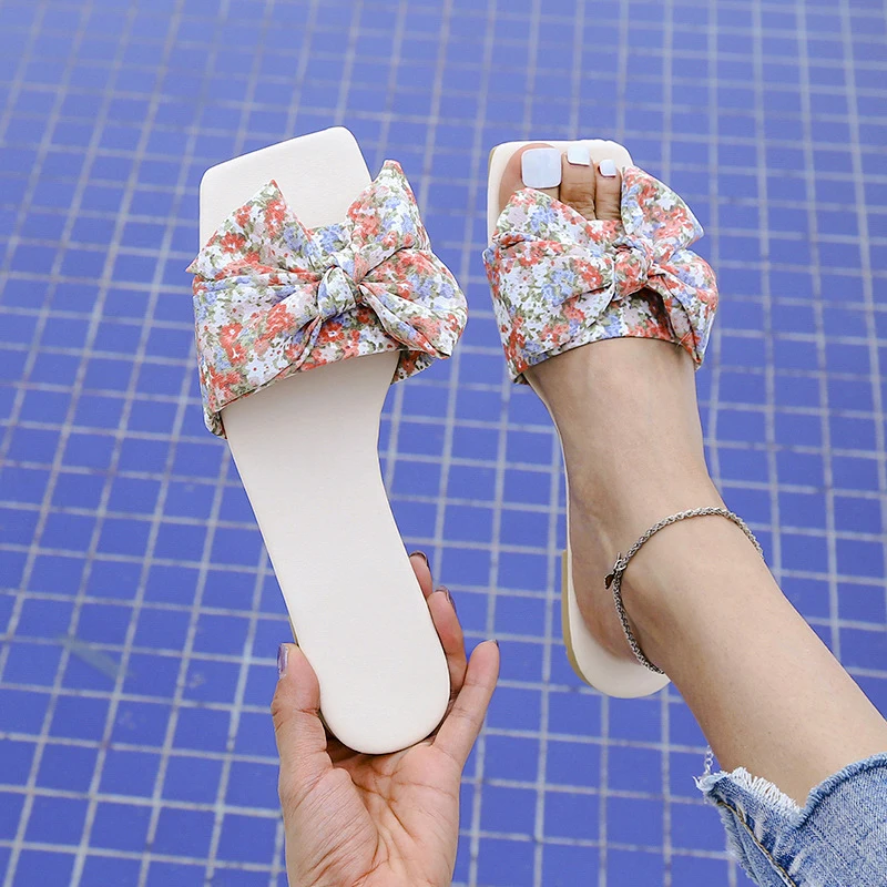 

Women Bowtie Square Toe Slippers 2021 Woman Summer Flower Flats Ladies Casual Beach Shoes Female Print Home Slides Plus Size