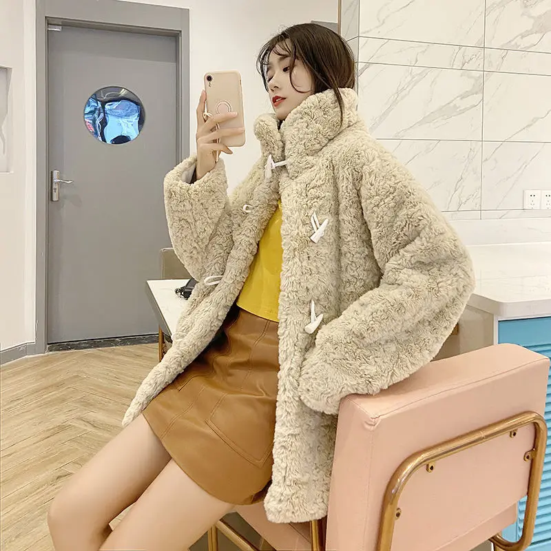

Ladies Jacket And Coats Winter Fashion Horn Button Faux Lamb Fur Jacket Warm Thick Plush Coat Winter Jacket Women Plus Size Coat
