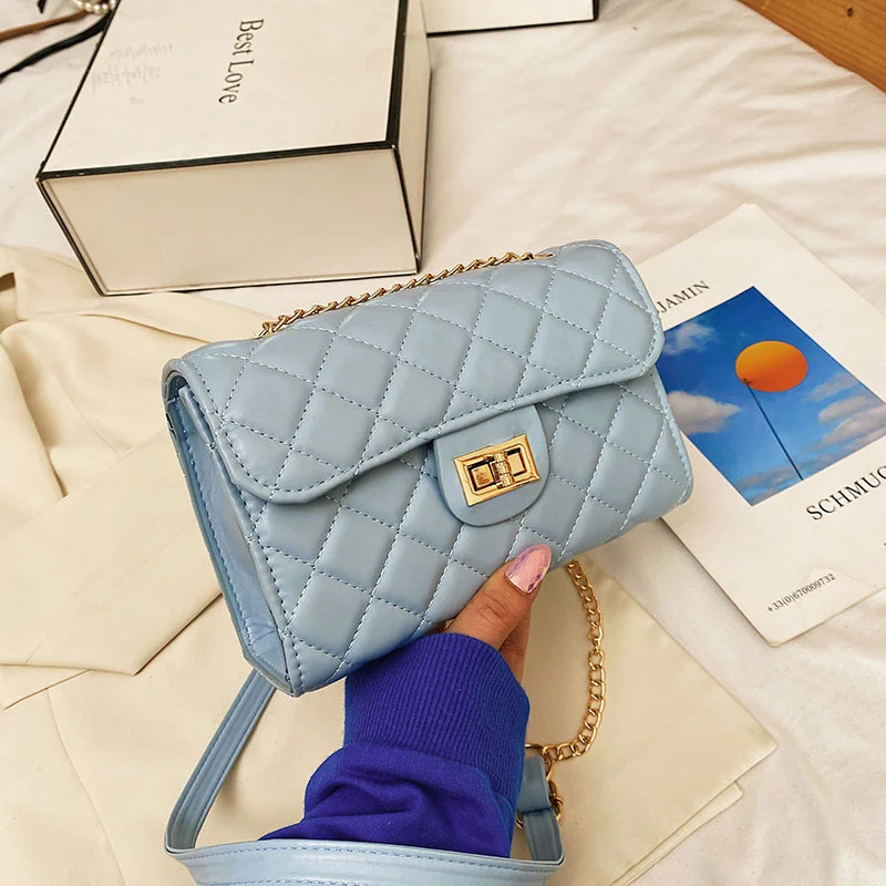 

Lingge Chain Winter Messenger Bag New Style Foreign Style Rotary Lock Single Shoulder Simple Square Bag