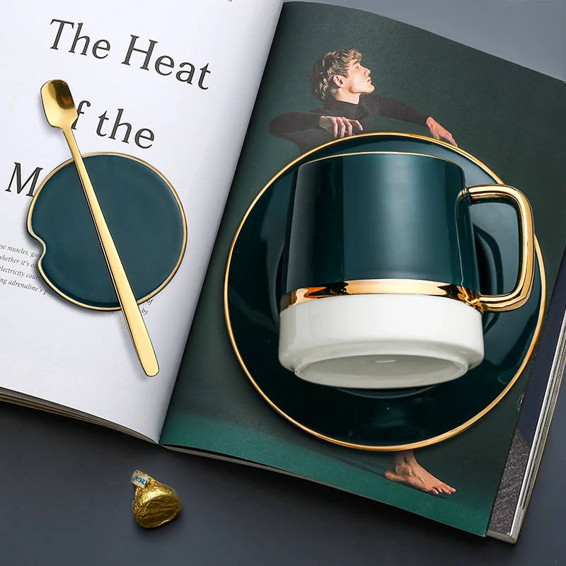 Керамическая кружка с крышкой ложка креативная индивидуальная трендовая чашка