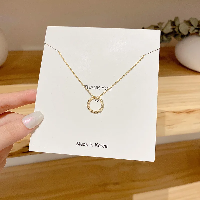 

Simple Twist Circle Stainless Steel Necklace Female Personality Geometric Clavicle Chain Pendant Necklace for Women Wholesale