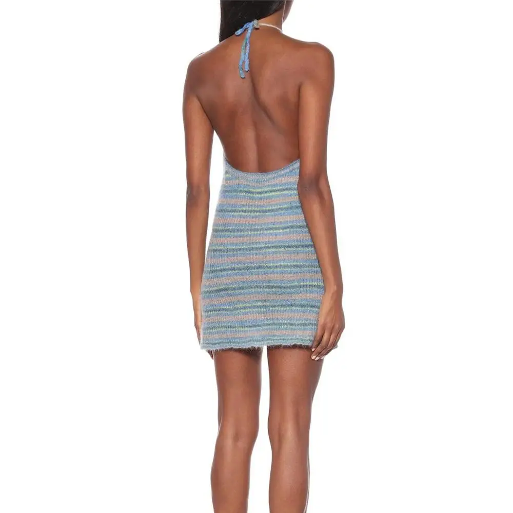 Платье-мини женское трикотажное в полоску с V-образным вырезом и открытой спиной