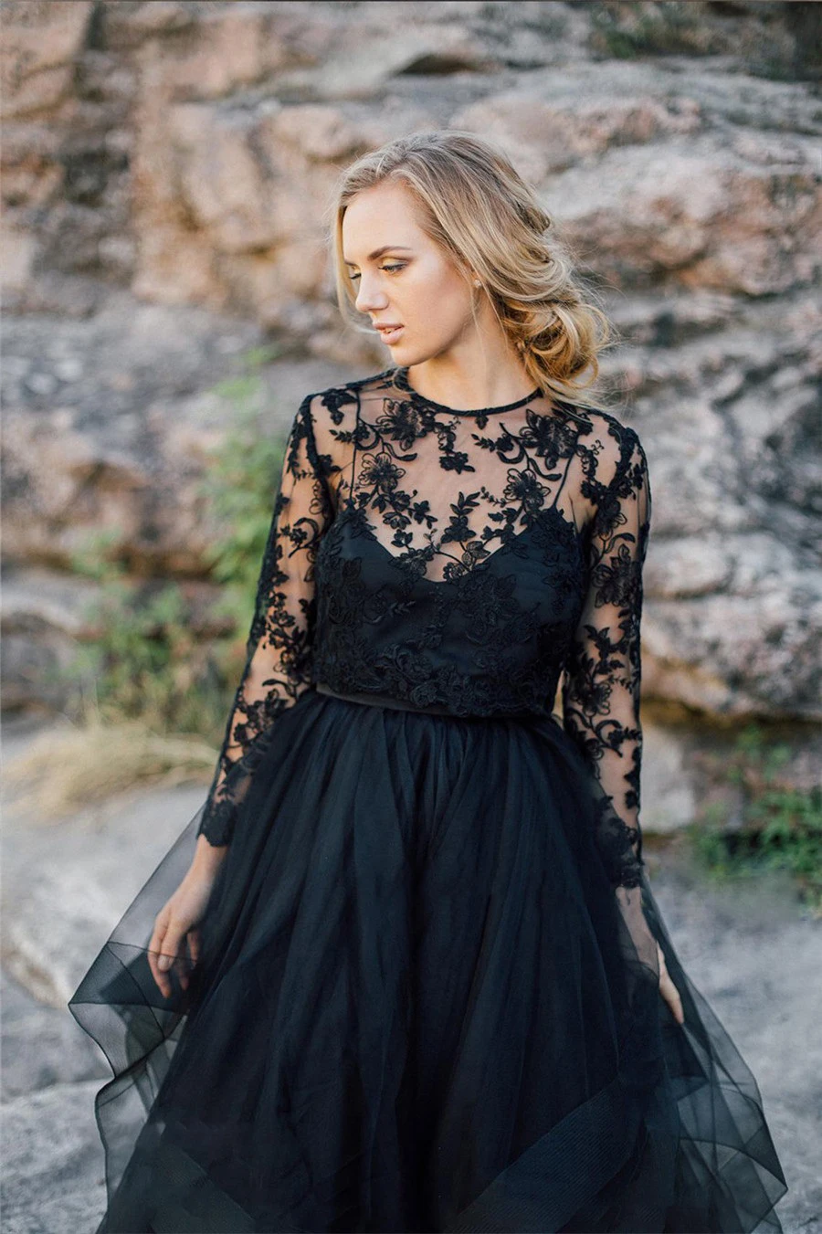 

Elegant O Neck Long Sleeve Prom Dress For Women Black Lace Appliques Tulle Evening Party Dresses