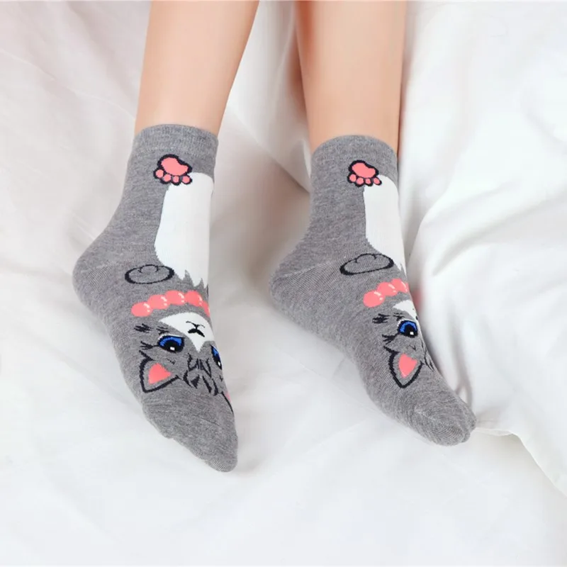 

5 Pairs Hot Sales Women Short socks Cartoon Animal For Girls Lady Casual Dress Cotton Gift sock Calcetines de dibujos animados