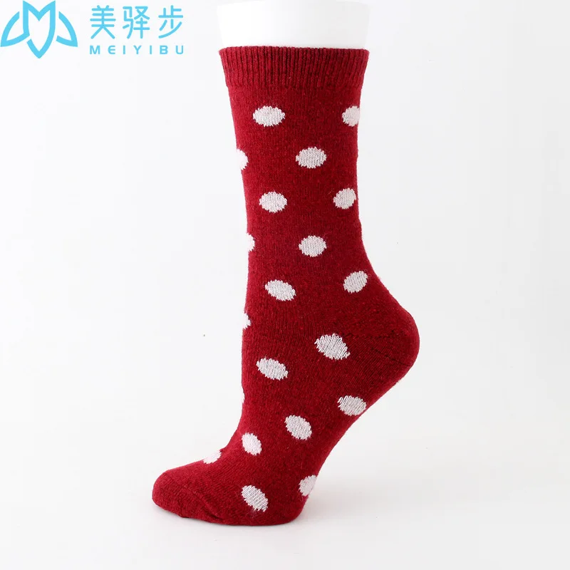 12 Pairs Per Set Winter Thickened Wool Socks Hot Sale Warm Women's Wool Socks Dot Socks Factory