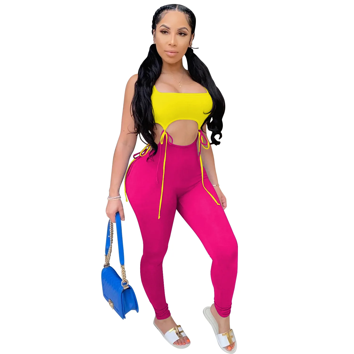 Комплект из двух предметов: укороченный топ и леггинсы |