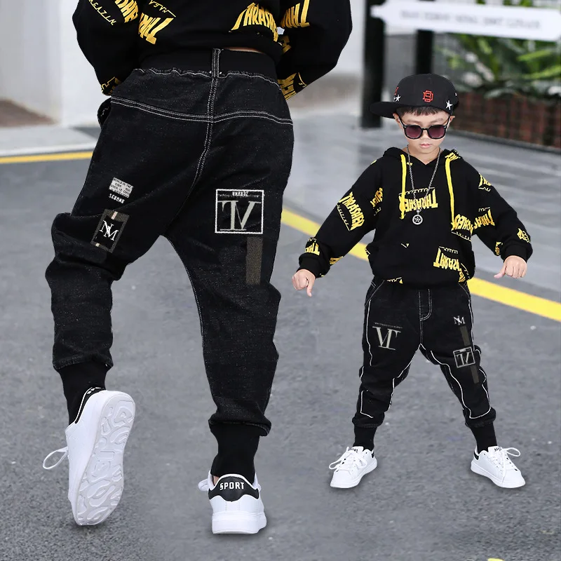 

2021 New Boys Jeans Fashion Children Denim Trousers for Big Kids Cotton Teenage Loose Jogger Pants 6 8 10 12 13Year Baby Clothes