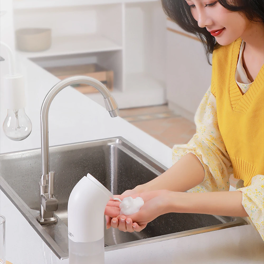 

Household Intelligent Automatic Liquid Soap Dispenser Induction Foaming Without Liquid Hand Washing Device for Kitchen Bathroom