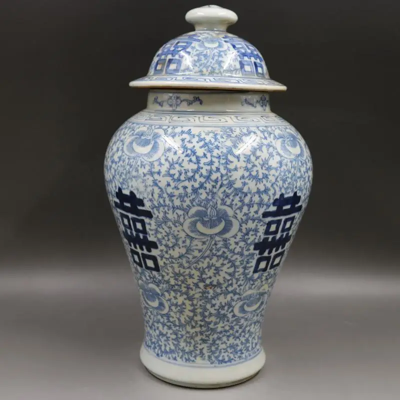 Qing Dynasty Yongzheng синие и белые цветы счастье фарфор Имбирная банка антикварная