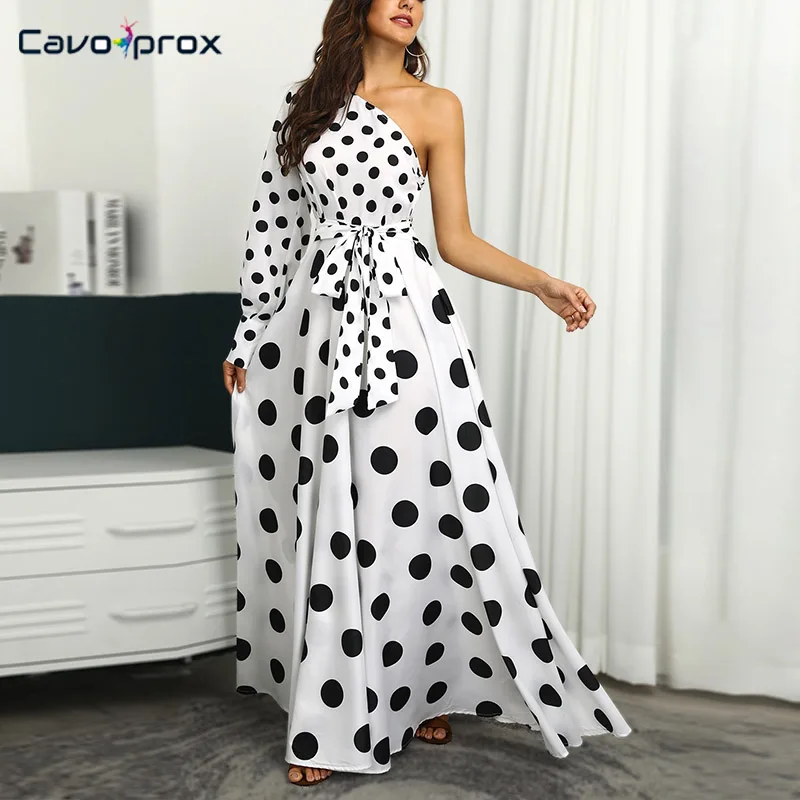 Женское платье макси на одно плечо с принтом в горошек и поясом сексуальное