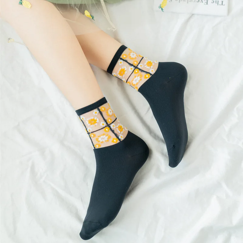 Прозрачные носки для весны и лета забавные Женские носочки с маленькими цветами