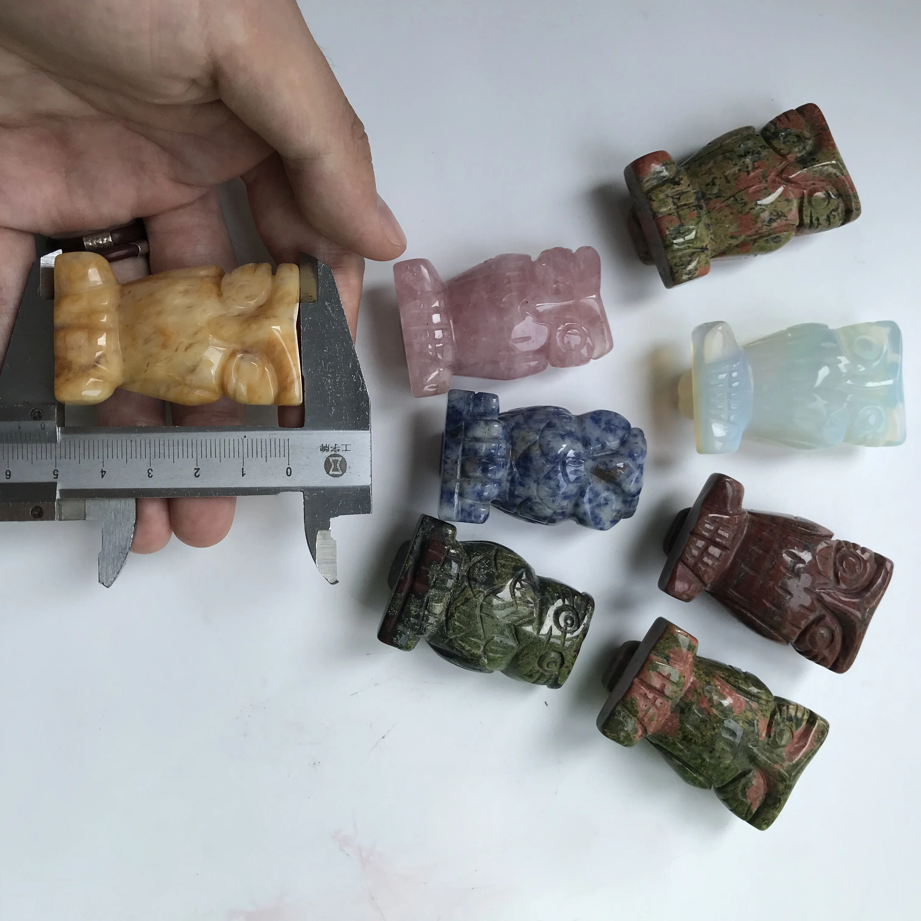 Высокое качество 2 дюйма натуральный различный ночной сова форма камня ручной