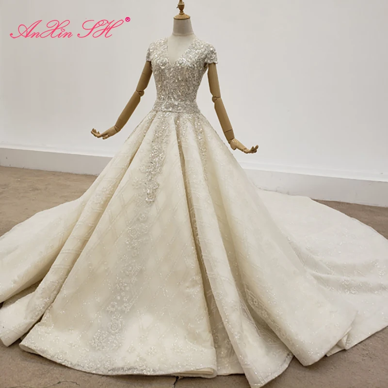 

AnXin SH luxury princess beading crystal pearl flower lace handmade v neck short sleeve bride white wedding dress 100%real photo