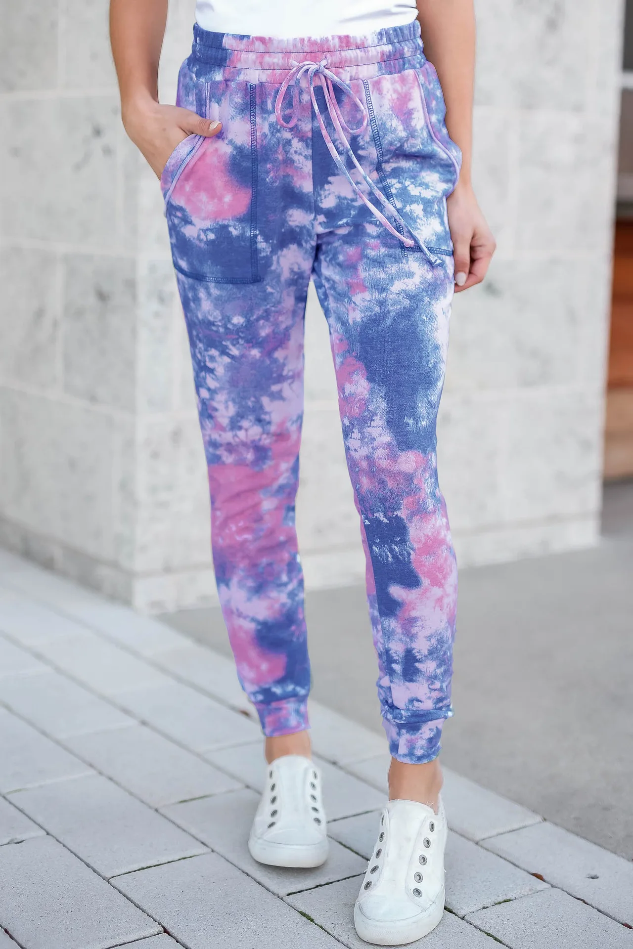

Ediwallen 2021 Spring And Summer New Tie Dye Printed Underwear Large Pocket Waist Casual Pants For Women