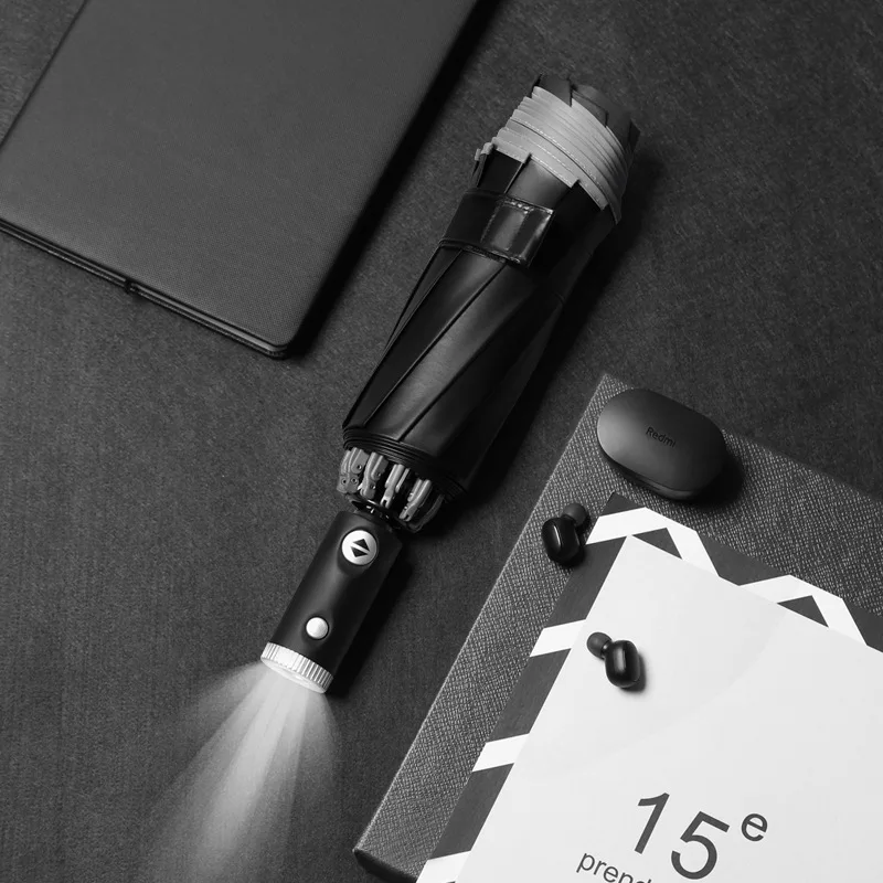 

Automatic Reverse Umbrella LED Flashlight Reflective Umbrella Business Not Wet Car Umbrella