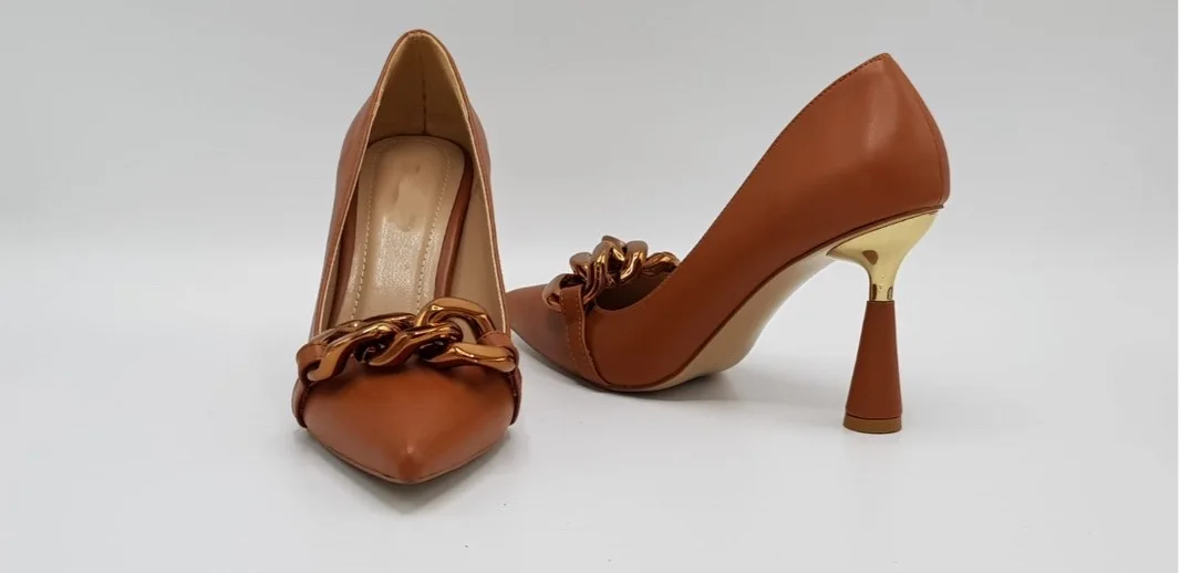 Женские туфли на высоком каблуке коричневые желтые черные серые бежевые