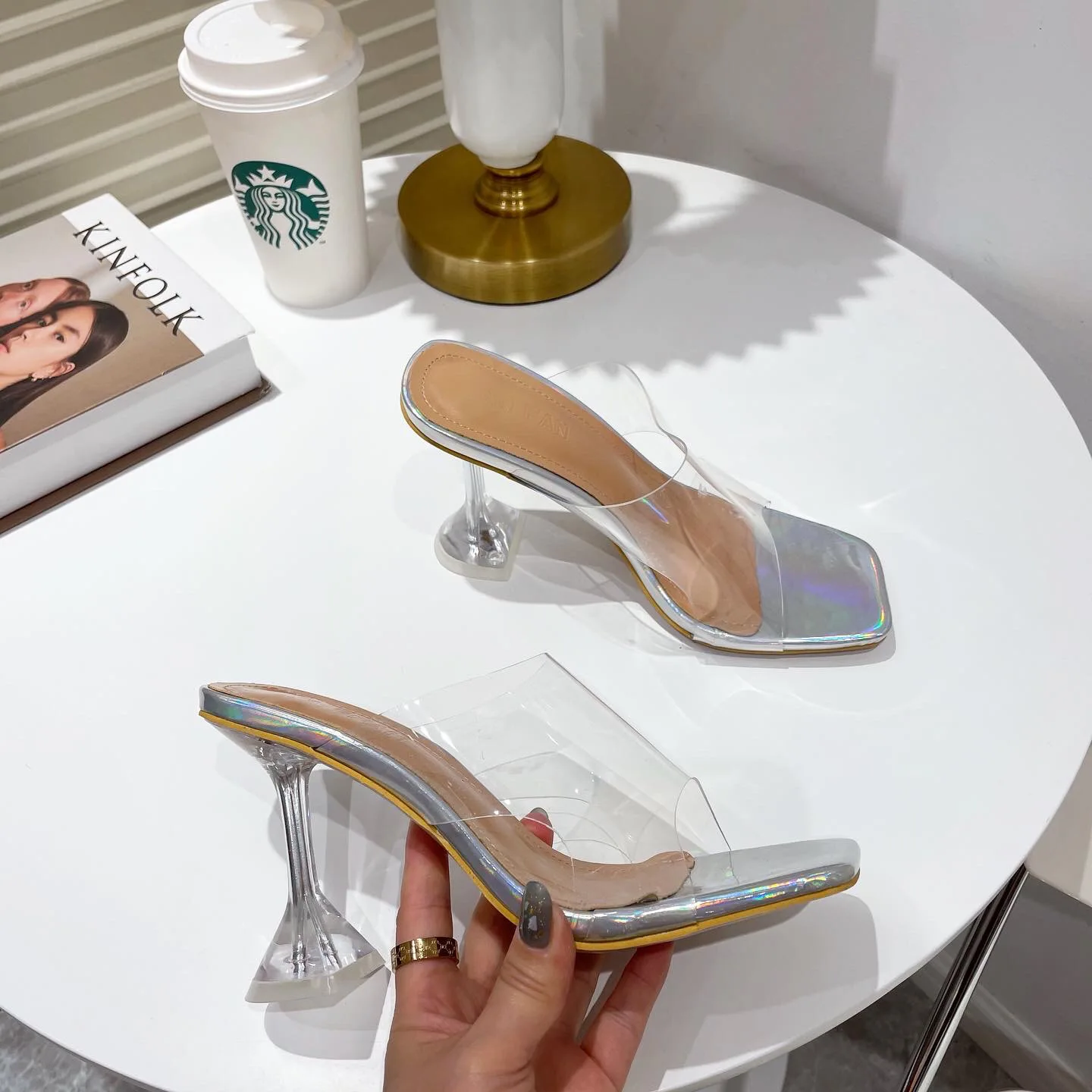 

Slippers Women Summer High-Heeled Shoes Lady Glitter Slides Pantofle Low Fashion Jelly Transparent Thin 2021 Luxury PVC Basic Ru