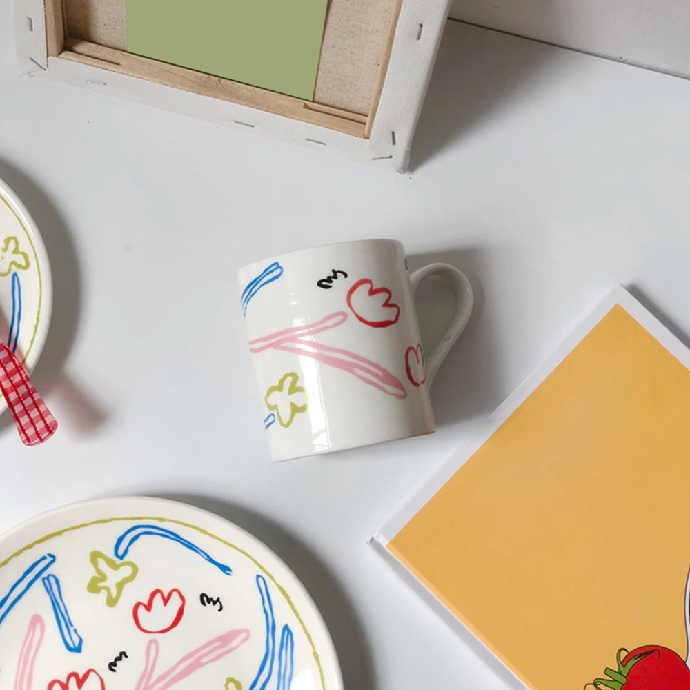 

Hand Painted Tulip Round Small Ceramic Plate Wedding Plates Stands For Cakes Tableware Plates Milk Water Cup Kitchen Tableware