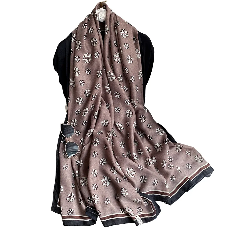 

Spring and winter new cotton and hemp scarf women's Retro sunscreen thin silk scarf simple warm shawl