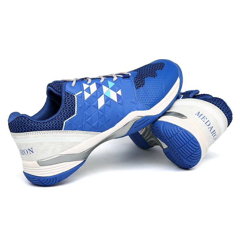 

New Arrival Couples Badminton Shoes White Blue Men And Women Gym Shoes Light Weight Badminto Trainers Men Brand Womens Sneakers