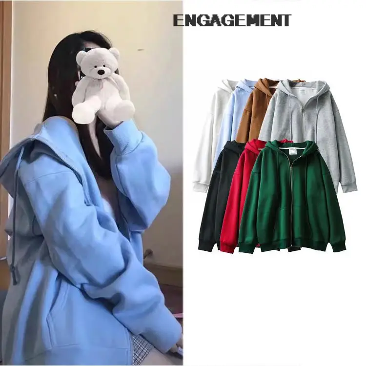 

Hoodies & Sweatshirts