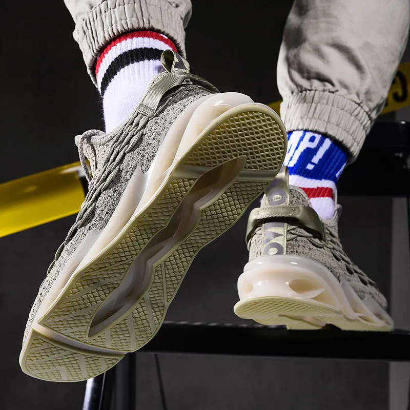 Новая спортивная обувь для мужчин; дышащие кроссовки zapatillas hombre; спортивные кроссовки для прогулок; размеры 39-46; мужские кроссовки