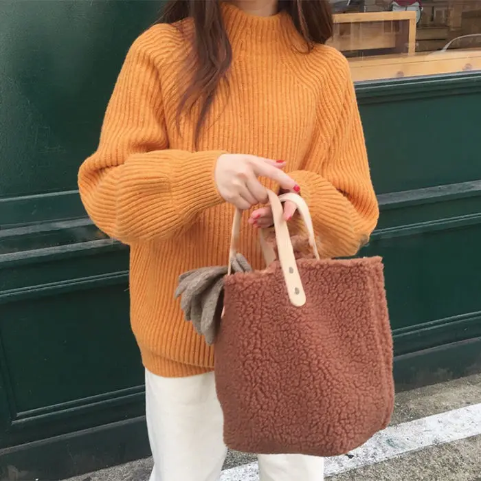 

2021 new autumn and winter ins lambs hair girl fashion versatile simple handbag