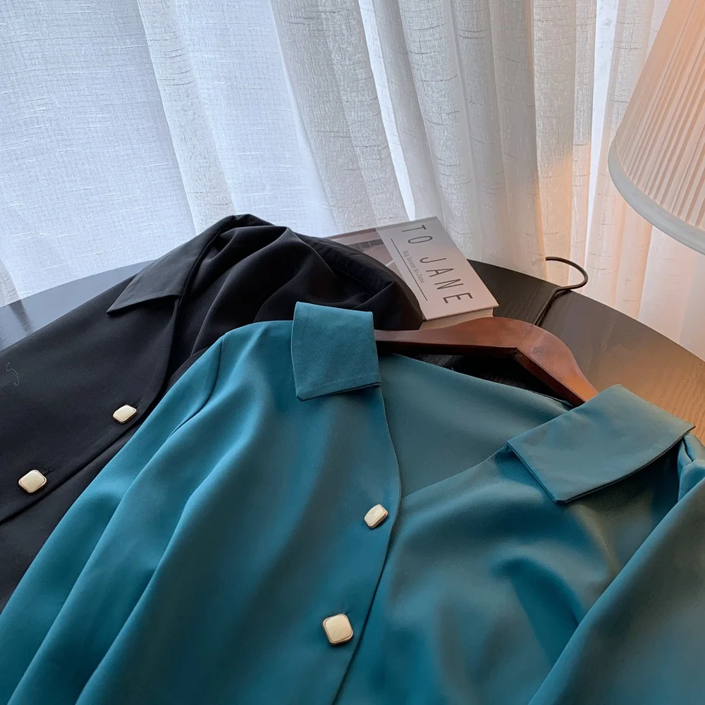 Дизайнерский стиль. Рубашка женская шифоновая с длинным рукавом блестящая ткань