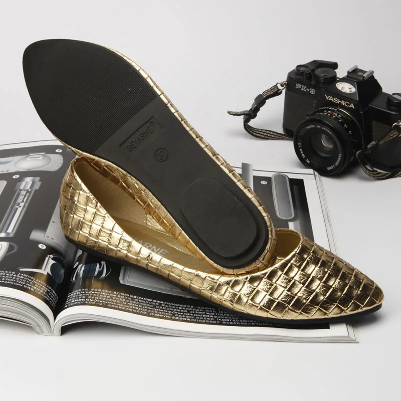 

Braided gold and silver flat shoes, pointed toe Korean style four seasons Artificial Leather Casual Slip-On