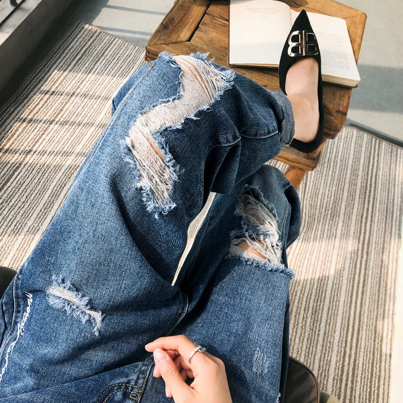 

Embroidered ripped jeans Women loose Nine-point spring 2020 New Dad pants CEC straight Harlan radish pants