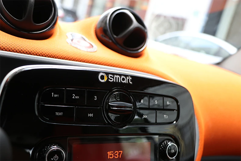 Наклейка на руль для автомобиля, украшение для Mercedes Smart 453 451 450 fortwo forfour, логотип из алюминиевого сплава, украшение