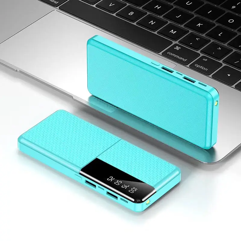 Внешний аккумулятор на 30000 мА · ч с 2 USB-портами и поддержкой быстрой зарядки |