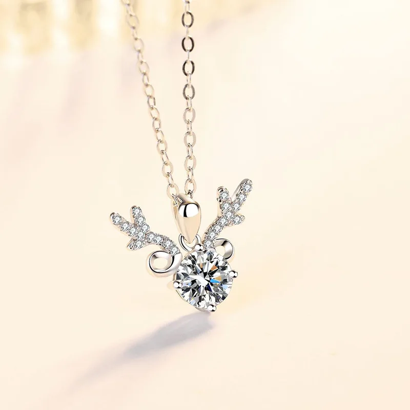 

Imitation Moissan Diamond Necklace Female Summer Korean Temperament Clavicle Chain Light Luxury Design Pendant Necklace