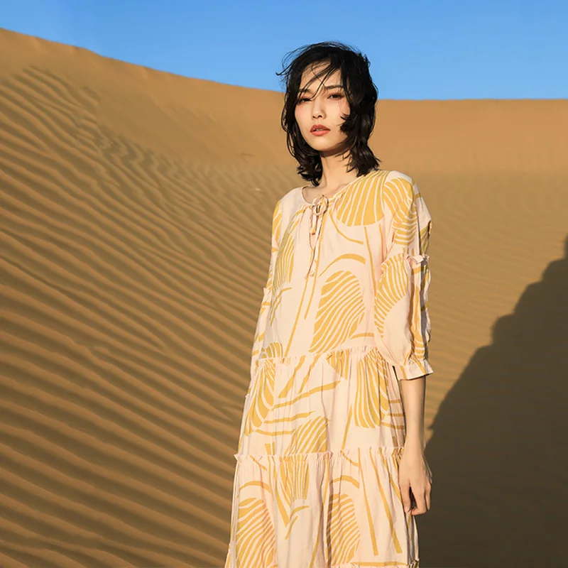 

561 Beach Dress Women Summer French Patchwork Puff Half Sleeve Lacing O-Neck Vintage Print Mid Length Casual Dresses 2021 New