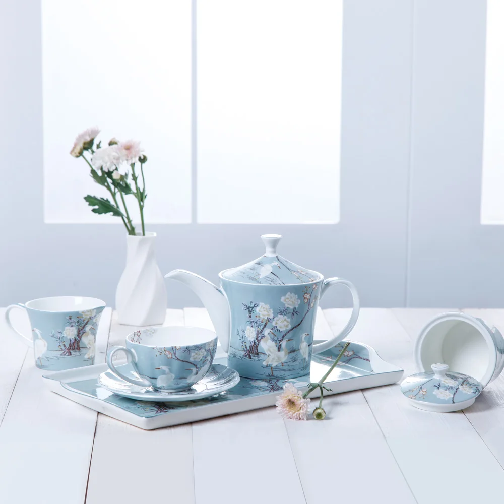 

Exquisite Coffee Cup And Saucer Set English Afternoon Tea party Porcelain Bone China Teacup Pot Espresso Home Drinking