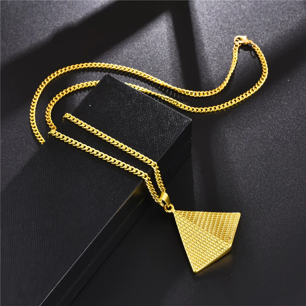 

New King of Egypt Pyramid Pendant Chain Necklace Hip Hop Triangle Pendants Wholesale Accessories Man Female Necklace Gifts