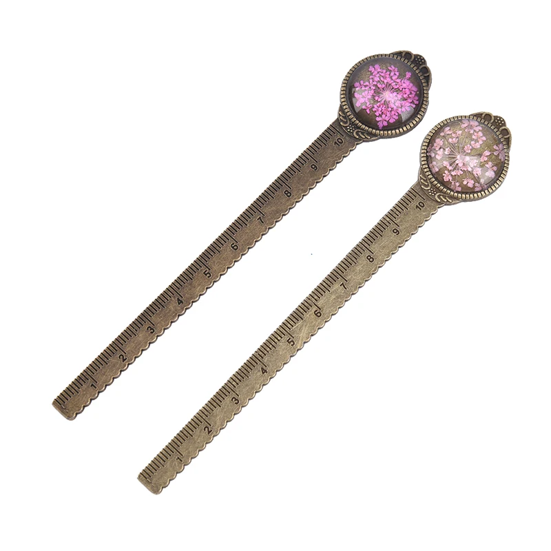 

Round Metal Bookmark Ruler, Bronze Mark Retro With Vintage Dried Flower
