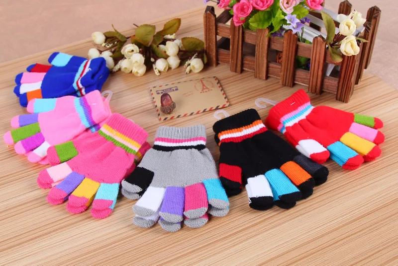 

Knitted padded child gloves color stripes male and female pupils gloves full finger gloves winter warm gloves Christmas gifts